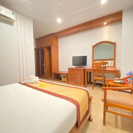 Cali Hotel Quy Nhon Esterno foto