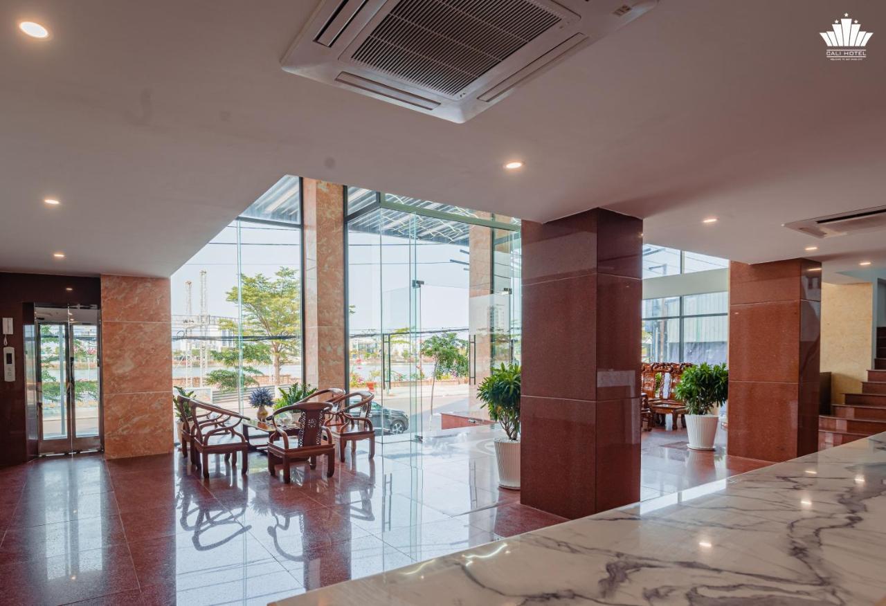 Cali Hotel Quy Nhon Esterno foto