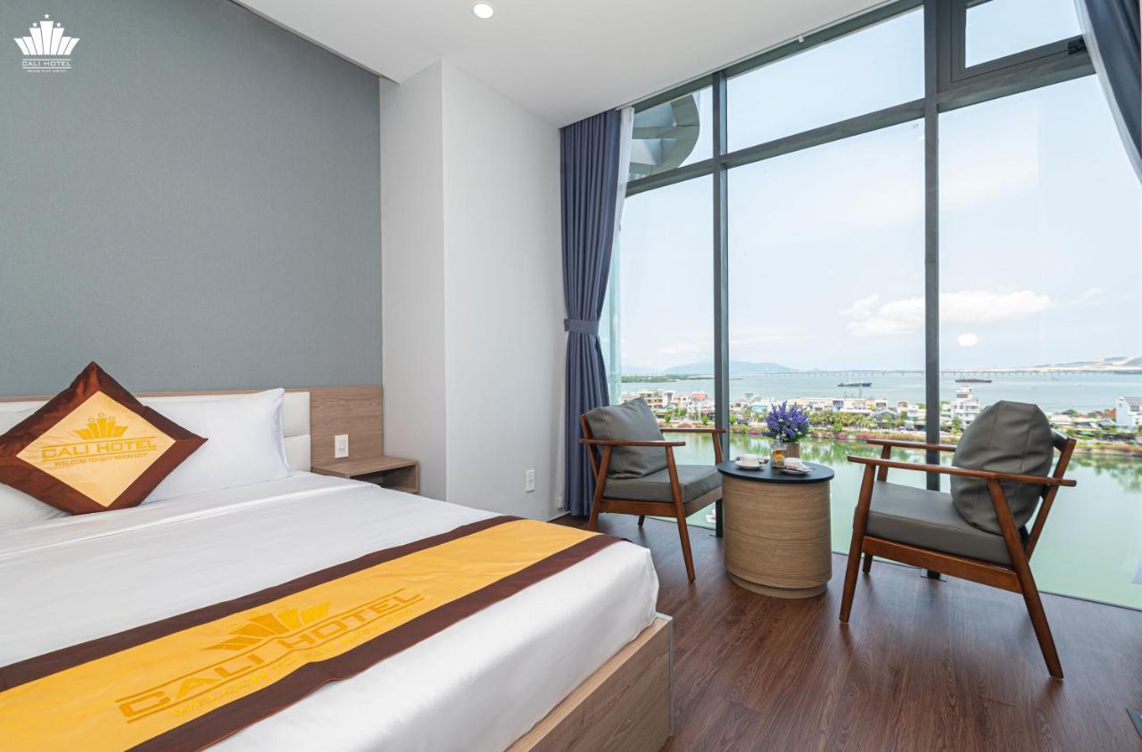 Cali Hotel Quy Nhon Esterno foto
