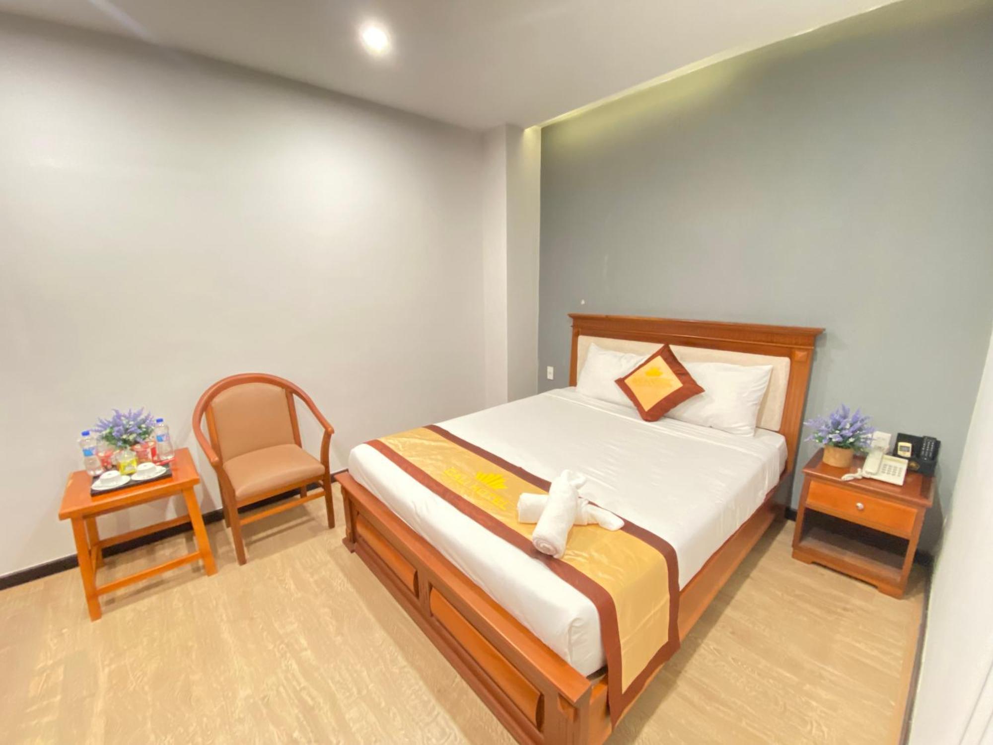 Cali Hotel Quy Nhon Esterno foto